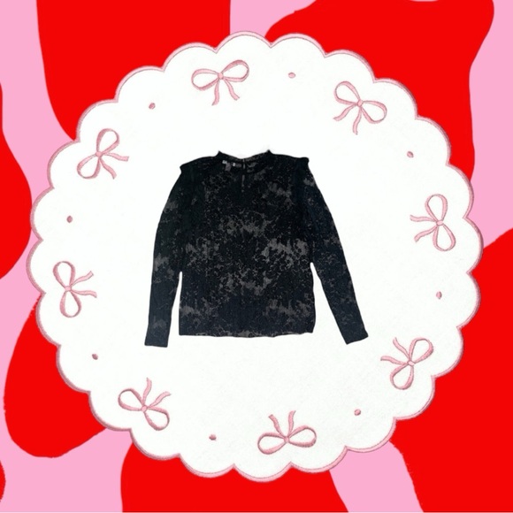 lace high-collared top 🌛 - Picture 3 of 5